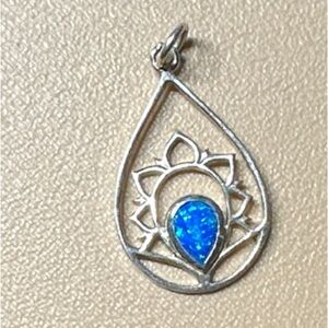 Elegant Silver and Blue Teardrop Pendant